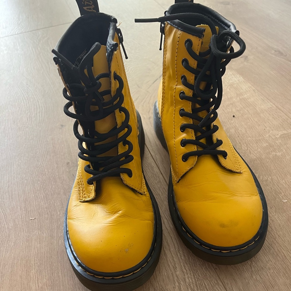 Yellow youth Dr. Martens size 3